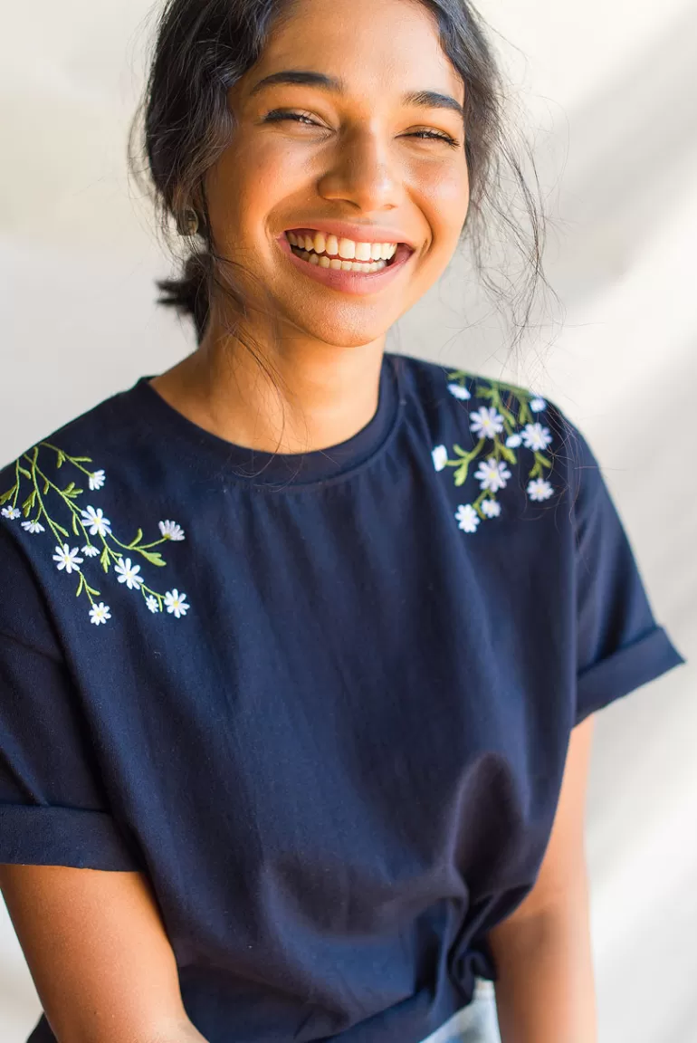 Women Olive Clothing Daisy Embroidered Tee, Navy