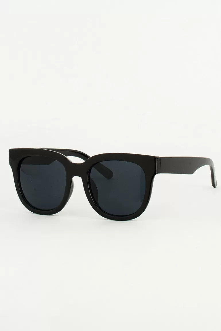 Women Olive Clothing Hotaru Sunglasses, Black
