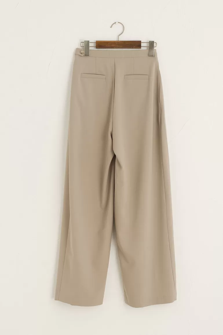 Women Olive Clothing Hoya Lightweight Slacks, Beige