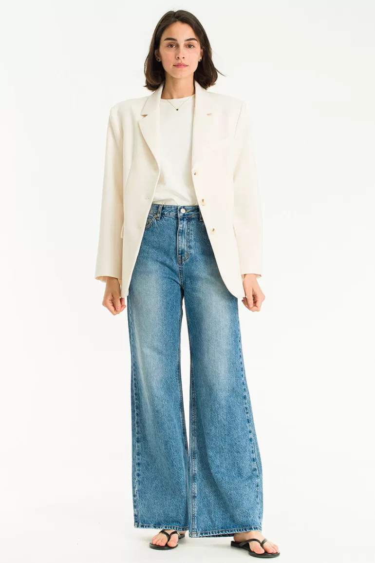 Women Olive Clothing Josie Buttoned Jacket, Ivory