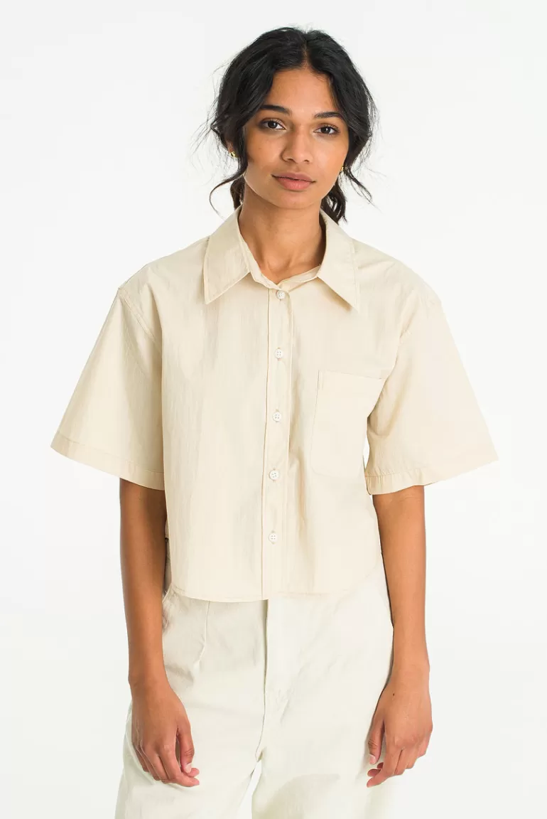 Women Olive Clothing Kiko Crop Shirt, Light Beige