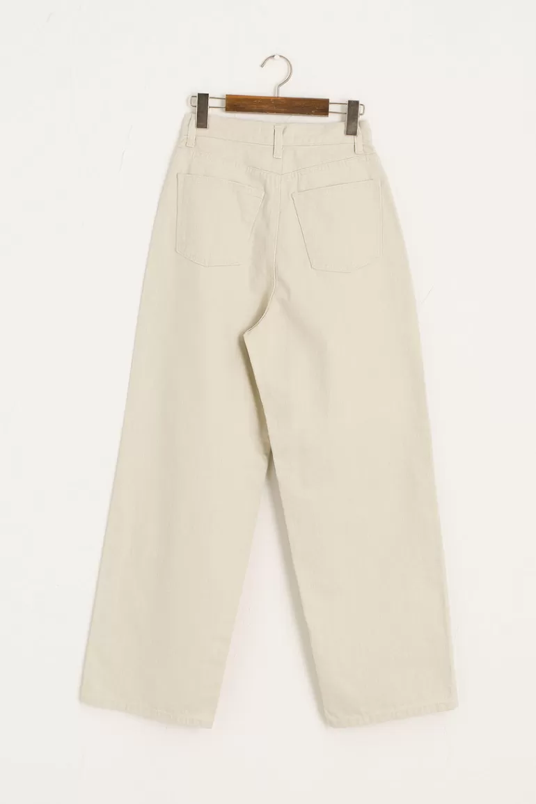 Women Olive Clothing Lina Pintuck Jean, Ivory