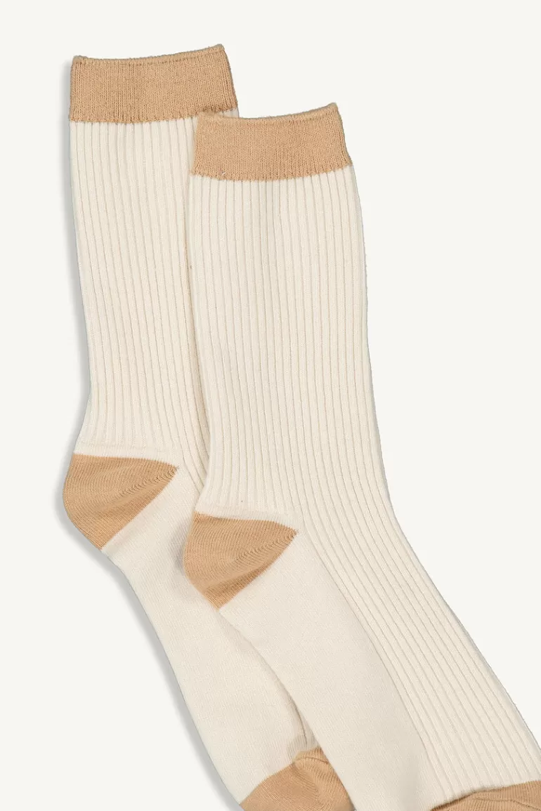 Women Olive Clothing Melody Ribbed Two-Tone Socks, Ivory/Beige