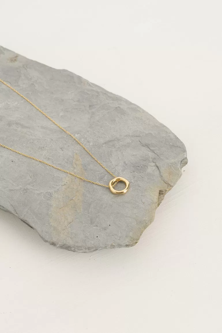 Women Olive Clothing Mini Circle Point Necklace, 18K Gold Plated
