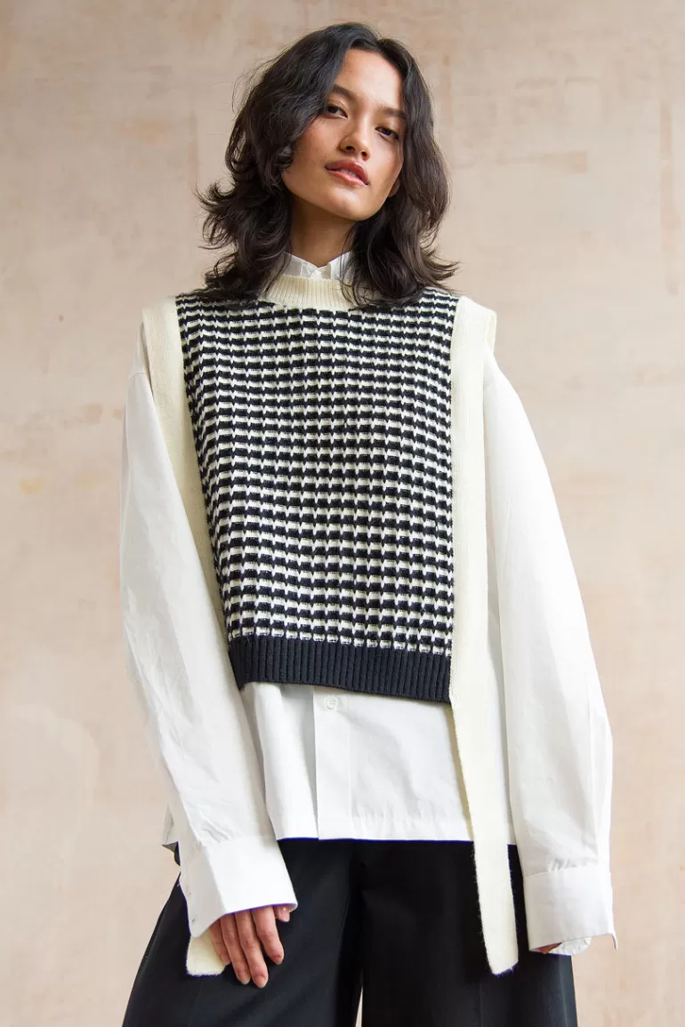 Women Olive Clothing Open Side Waffle Vest, Ivory Collar