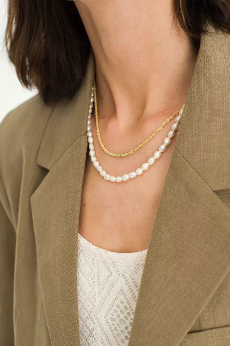 Women Olive Clothing Rosa Layered Necklace, Pearl/Gold Plated