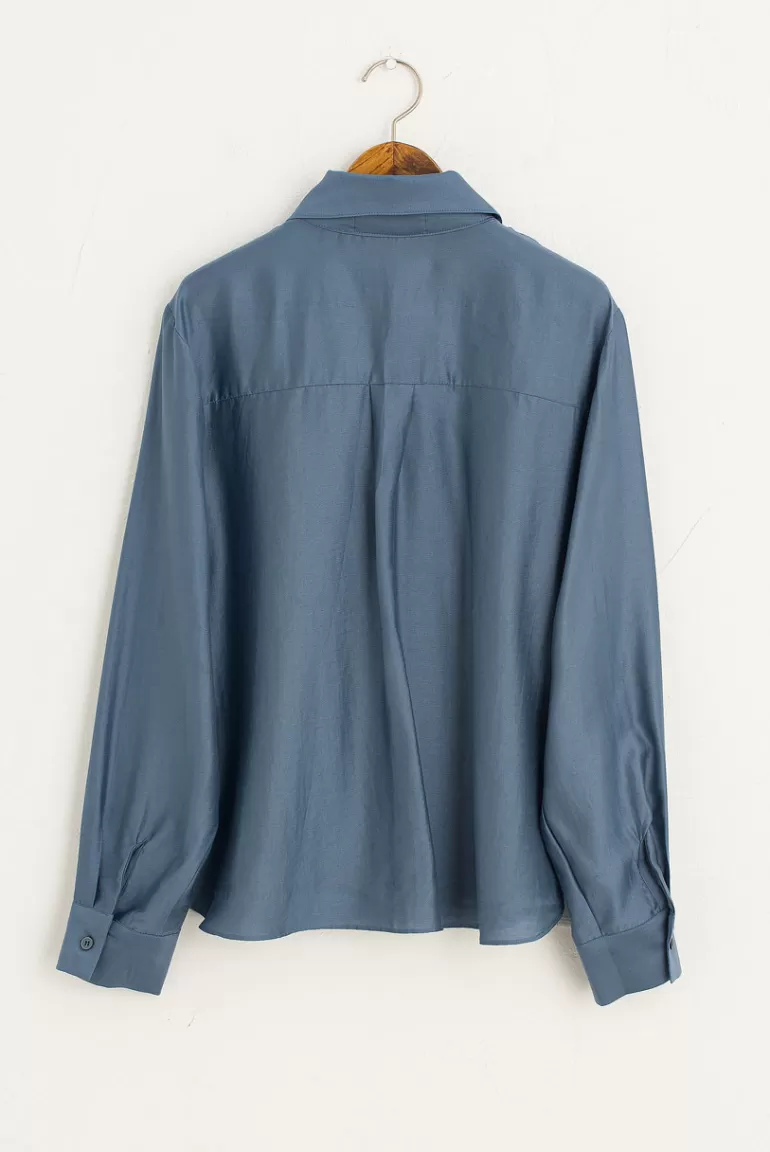 Women Olive Clothing Sonya Pointed Collar Blouse, Blue