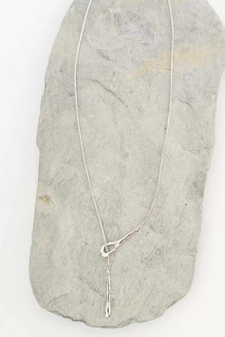 Women Olive Clothing Sophie Simple Unbalanced Chocker, Silver Plated