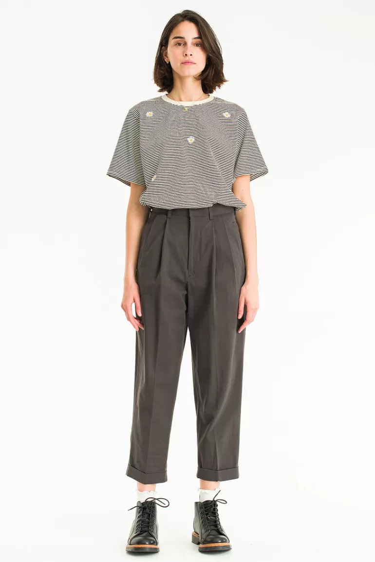 Women Olive Clothing Twill Taylor Pants, Charcoal
