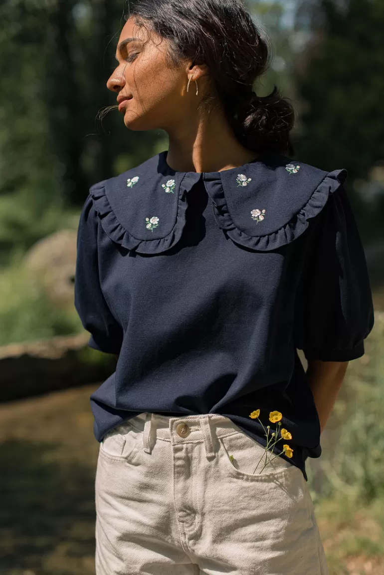 Women Olive Clothing Wild Daisy Embroidered Short Sleeve Tee, Navy