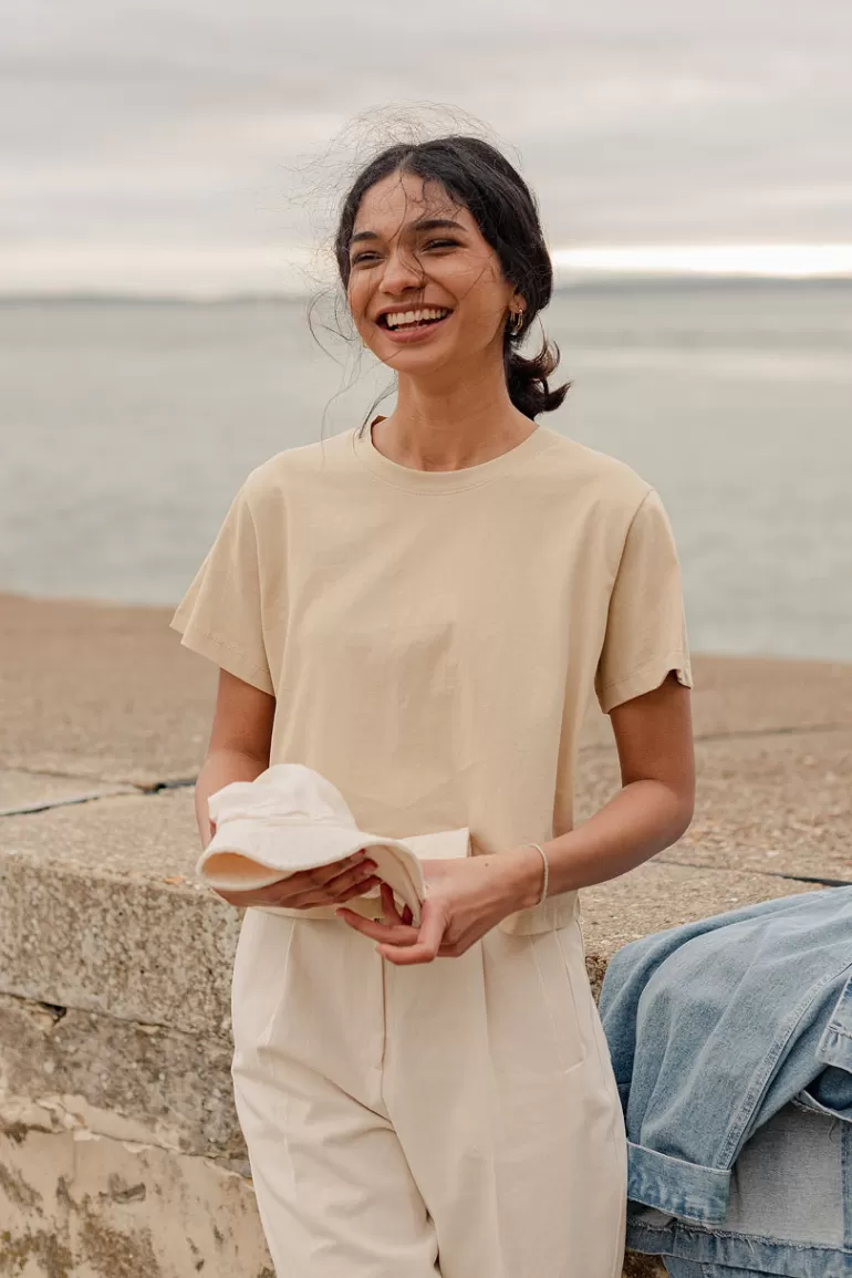 Women Olive Clothing Yui Cotton Crop Tee, Vanilla